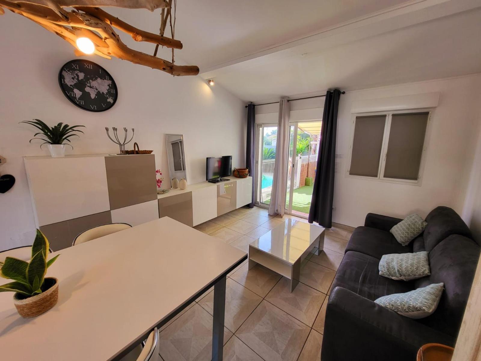 Casa Leone 83 Apartment ซอลลิเอส-ปองต์ ภายนอก รูปภาพ