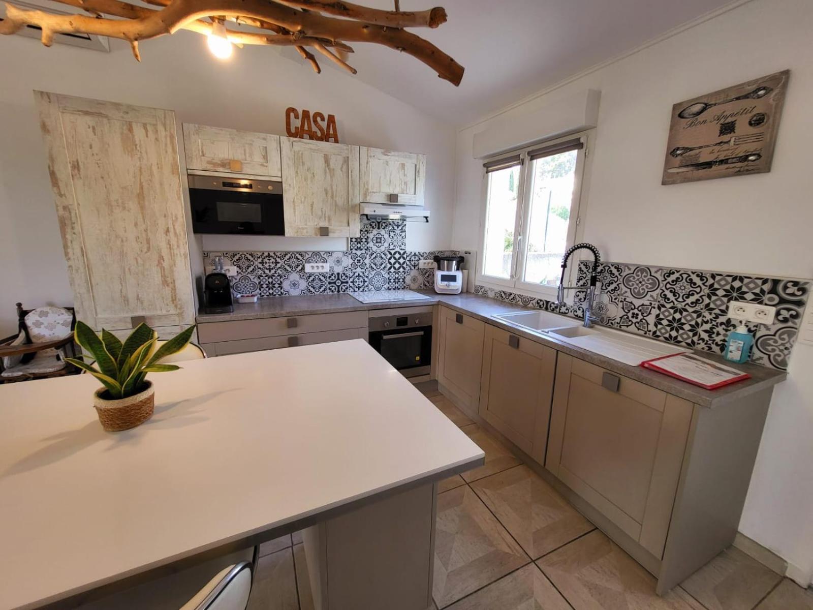 Casa Leone 83 Apartment ซอลลิเอส-ปองต์ ภายนอก รูปภาพ